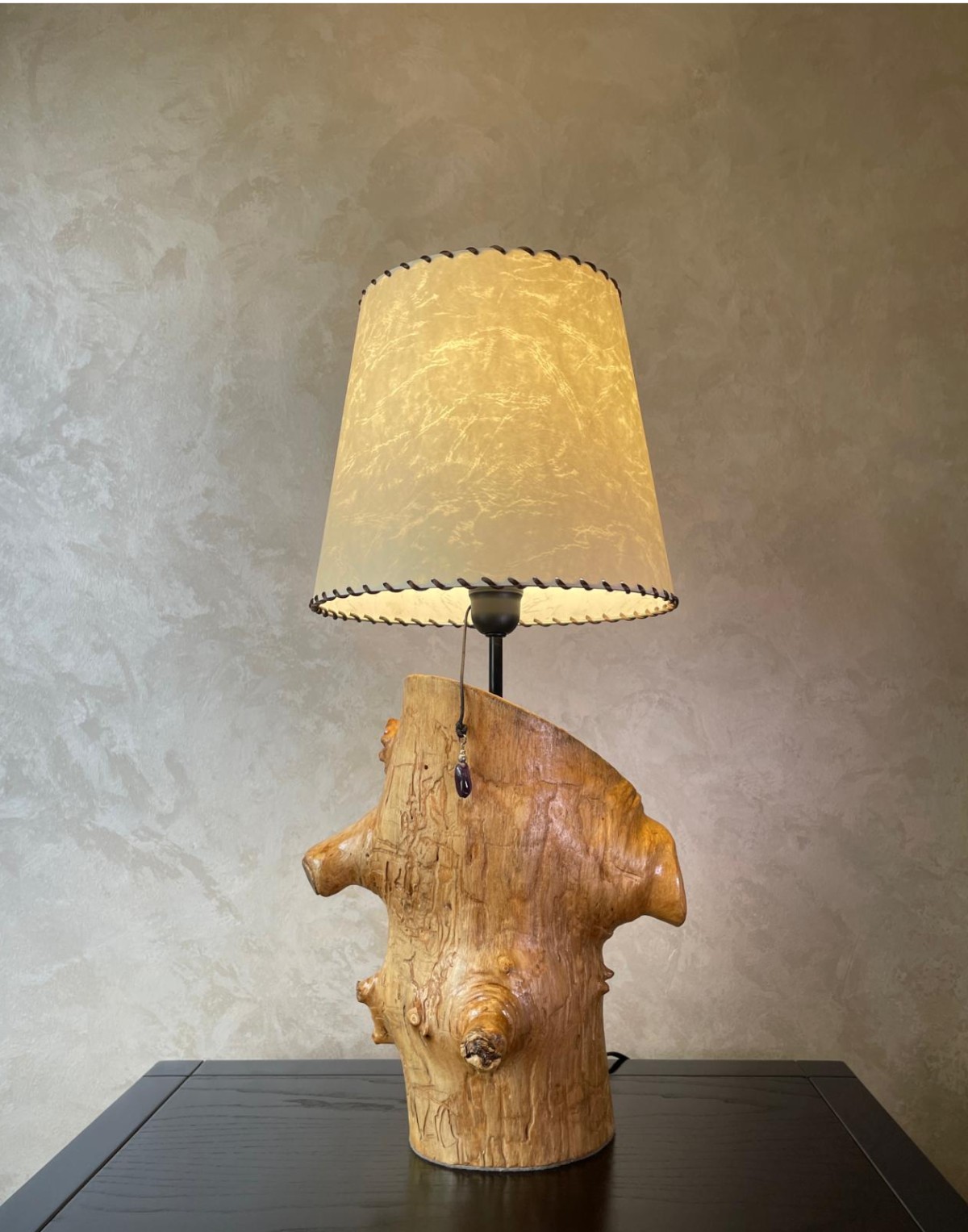 Lampa unikatna drvena