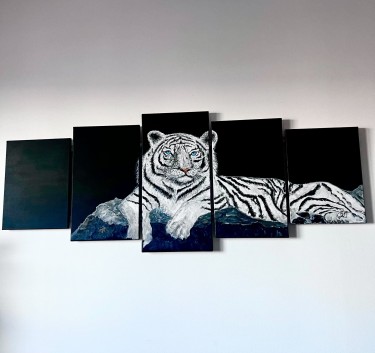 Beli tigar, autor Atelje Zmijanjski Vez